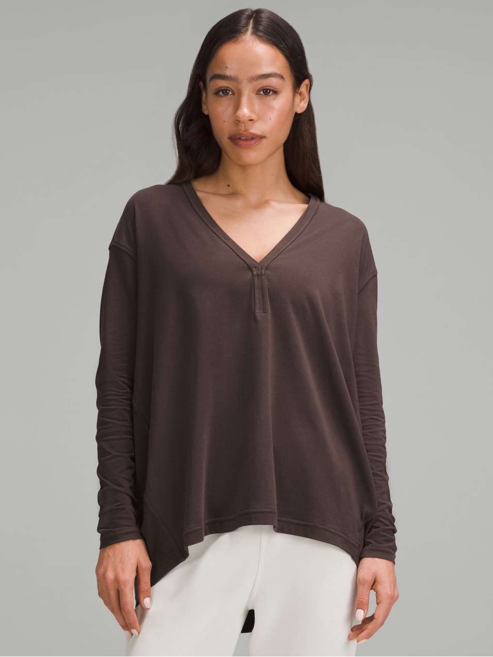 Lululemon Back In Action V-Neck Long Sleeve Shirt Espresso Size 2 Pima Cotton